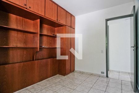 Quarto de apartamento à venda com 3 quartos, 98m² em Vila Ester (zona Norte), São Paulo