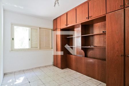 Quarto de apartamento à venda com 3 quartos, 98m² em Vila Ester (zona Norte), São Paulo