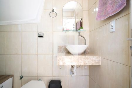 Casa à venda com 142m², 3 quartos e 2 vagasBanheiro 1