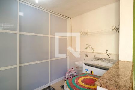 Casa à venda com 142m², 3 quartos e 2 vagasÁrea de Serviço