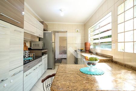 Casa à venda com 142m², 3 quartos e 2 vagasCozinha