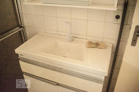 Apartamento para alugar com 64m², 2 quartos e sem vagaBanheiro - Torneira