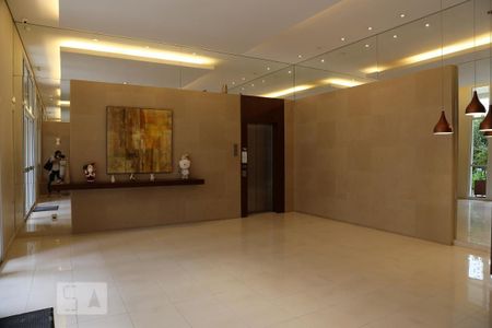 Apartamento à venda com 142m², 4 quartos e 2 vagasHall Social 
