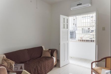 Sala  de apartamento à venda com 2 quartos, 71m² em Tijuca, Rio de Janeiro