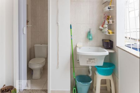 Apartamento à venda com 71m², 2 quartos e sem vagaÁrea de Serviço