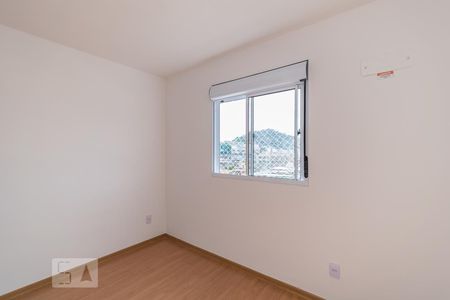 Quarto 1 de apartamento para alugar com 2 quartos, 45m² em Bonsucesso, Rio de Janeiro