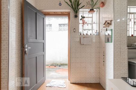 Antessala de casa para alugar com 2 quartos, 160m² em Jardim Oriental, São Paulo