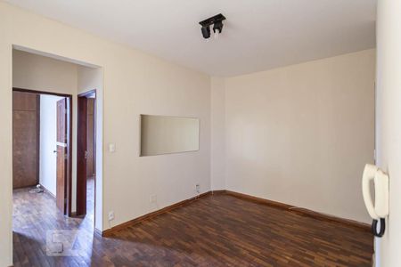Sala de apartamento para alugar com 2 quartos, 60m² em Sagrada Família, Belo Horizonte