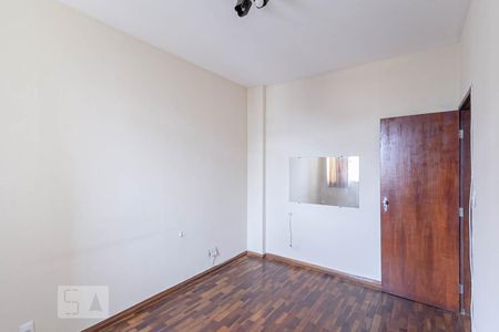 Quarto 1 de apartamento para alugar com 2 quartos, 60m² em Sagrada Família, Belo Horizonte