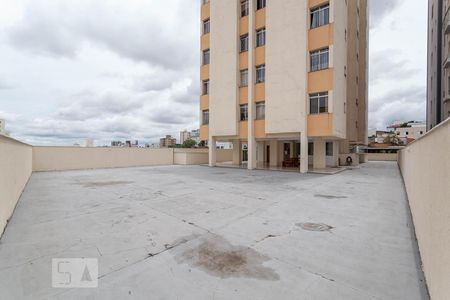Apartamento para alugar com 60m², 2 quartos e 1 vagaÁrea comum 