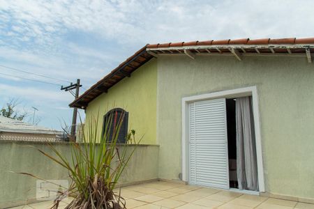 Casa à venda com 149m², 3 quartos e 2 vagasVaranda