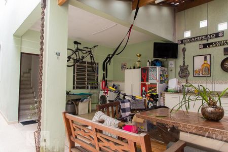 Casa à venda com 149m², 3 quartos e 2 vagasÁrea de lazer e serviço