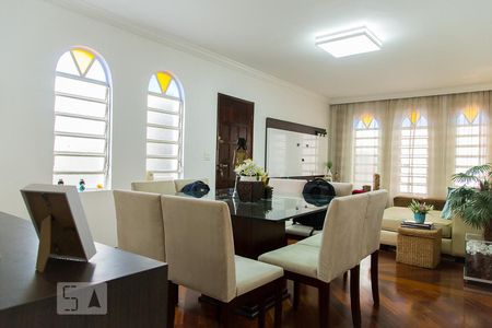 Casa à venda com 149m², 3 quartos e 2 vagasSala de jantar