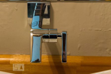 Casa à venda com 149m², 3 quartos e 2 vagasLavabo de serviço - Torneira