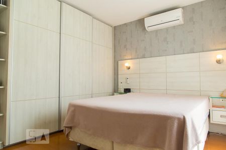 Casa à venda com 149m², 3 quartos e 2 vagasSuíte