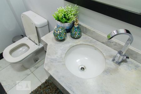 Casa à venda com 149m², 3 quartos e 2 vagasLavabo - Detalhe