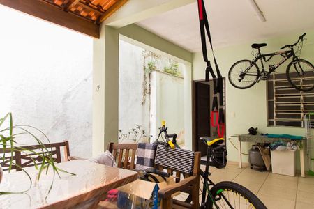 Casa à venda com 149m², 3 quartos e 2 vagasÁrea de lazer e serviço