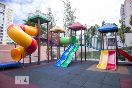 Apartamento para alugar com 108m², 3 quartos e 2 vagas Apartamento para alugar com 108m², 3 quartos e 2 vagasÁrea Comum - Playground