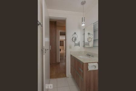 Apartamento para alugar com 108m², 3 quartos e 2 vagas Apartamento para alugar com 108m², 3 quartos e 2 vagasBanheiro da Suíte 1