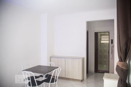 Studio à venda com 36m², 1 quarto e sem vaga Studio à venda com 36m², 1 quarto e sem vagaSala/Quarto