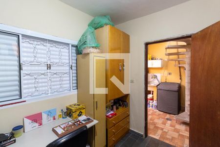 Casa à venda com 70m², 2 quartos e 2 vagasEscritório