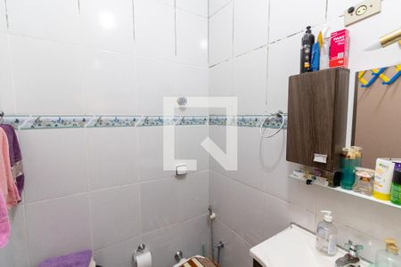Casa à venda com 70m², 2 quartos e 2 vagasBanheiro
