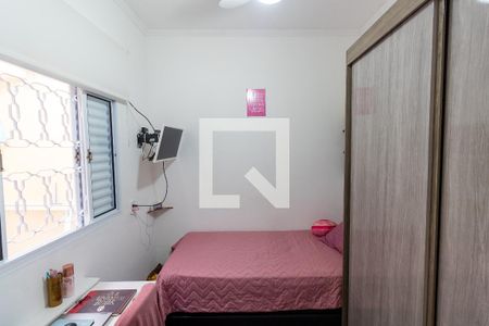 Casa à venda com 70m², 2 quartos e 2 vagasQuarto 2