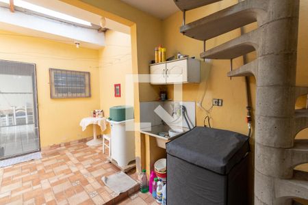 Casa à venda com 70m², 2 quartos e 2 vagasLavanderia