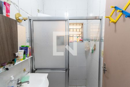 Casa à venda com 70m², 2 quartos e 2 vagasBanheiro