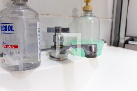 Casa à venda com 70m², 2 quartos e 2 vagasBanheiro - torneira