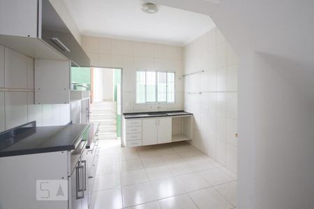 Casa à venda com 131m², 3 quartos e 2 vagasCozinha