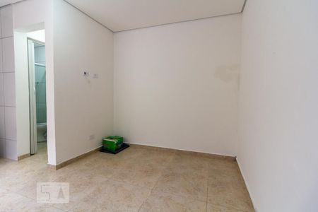 Quarto de kitnet/studio para alugar com 1 quarto, 20m² em Jardim Peri Peri, São Paulo