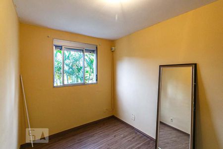 Quarto 2 de apartamento para alugar com 2 quartos, 48m² em Passo das Pedras, Porto Alegre
