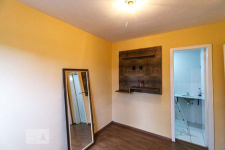 Quarto 2 de apartamento para alugar com 2 quartos, 48m² em Passo das Pedras, Porto Alegre