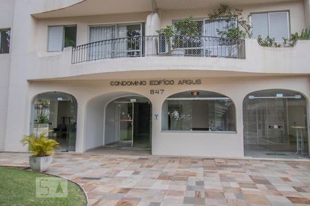 Apartamento para alugar com 79m², 2 quartos e 1 vagaFachada