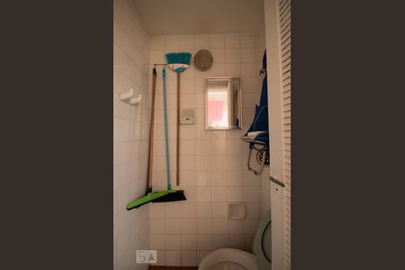 Apartamento para alugar com 79m², 2 quartos e 1 vagaBanheiro de Serviço