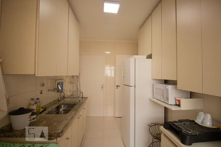 Apartamento para alugar com 79m², 2 quartos e 1 vagaCozinha