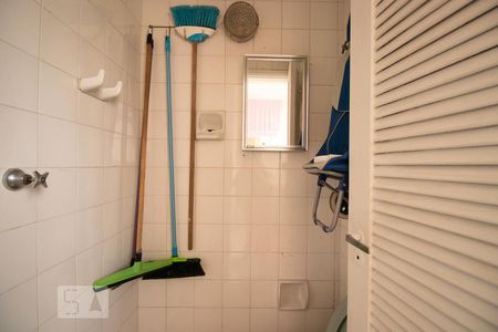 Apartamento para alugar com 79m², 2 quartos e 1 vagaBanheiro de Serviço