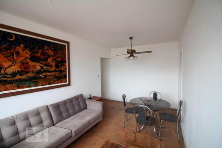 Sala de Estar de apartamento à venda com 2 quartos, 80m² em Tatuapé, São Paulo