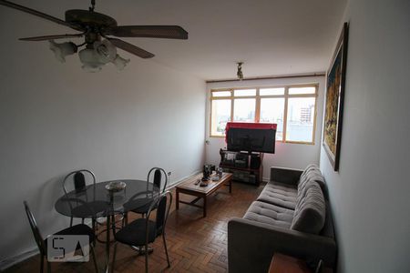Sala de Estar de apartamento à venda com 2 quartos, 80m² em Tatuapé, São Paulo
