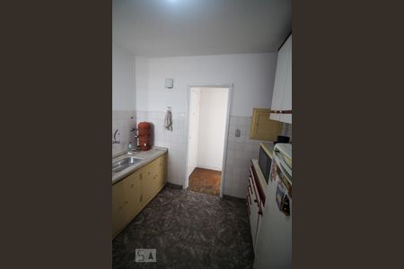 Apartamento à venda com 80m², 2 quartos e 1 vagaCozinha