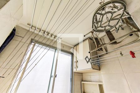 Apartamento para alugar com 70m², 3 quartos e 1 vagaÁrea de Serviço