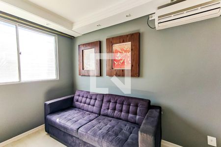 Sala de apartamento para alugar com 3 quartos, 70m² em Paraisópolis, São Paulo