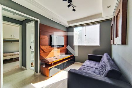 Sala de apartamento para alugar com 3 quartos, 70m² em Paraisópolis, São Paulo