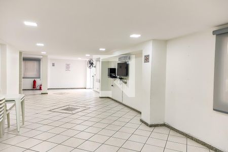 Apartamento para alugar com 70m², 3 quartos e 1 vagaÁrea Comum - Salão de Festas