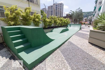 Apartamento à venda com 60m², 2 quartos e 1 vagaÁrea comum