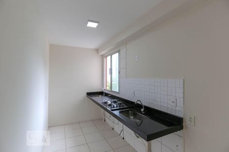 Apartamento à venda com 43m², 2 quartos e 1 vagaCozinha e Área de Serviço