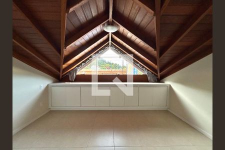 Quarto 1 de apartamento para alugar com 2 quartos, 150m² em Lagoa da Conceição, Florianópolis