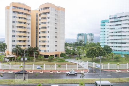 Apartamento à venda com 114m², 3 quartos e 2 vagas Apartamento à venda com 114m², 3 quartos e 2 vagasVista da Suíte 2