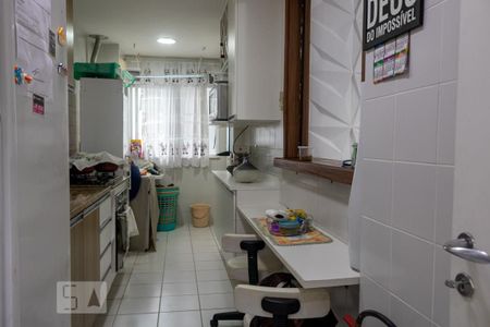 Apartamento à venda com 114m², 3 quartos e 2 vagas Apartamento à venda com 114m², 3 quartos e 2 vagasCozinha